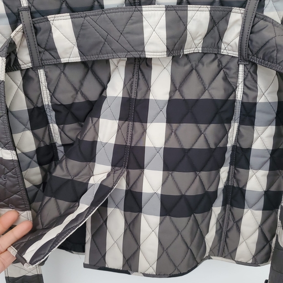 Burberry Barcroft Beat Check Quilted Belted Jacket - Picture 6 of 15